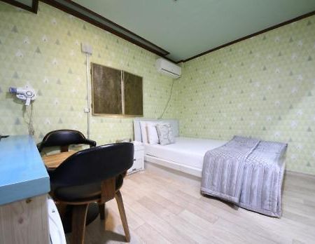 بوتشون Michigan Motel المظهر الخارجي الصورة